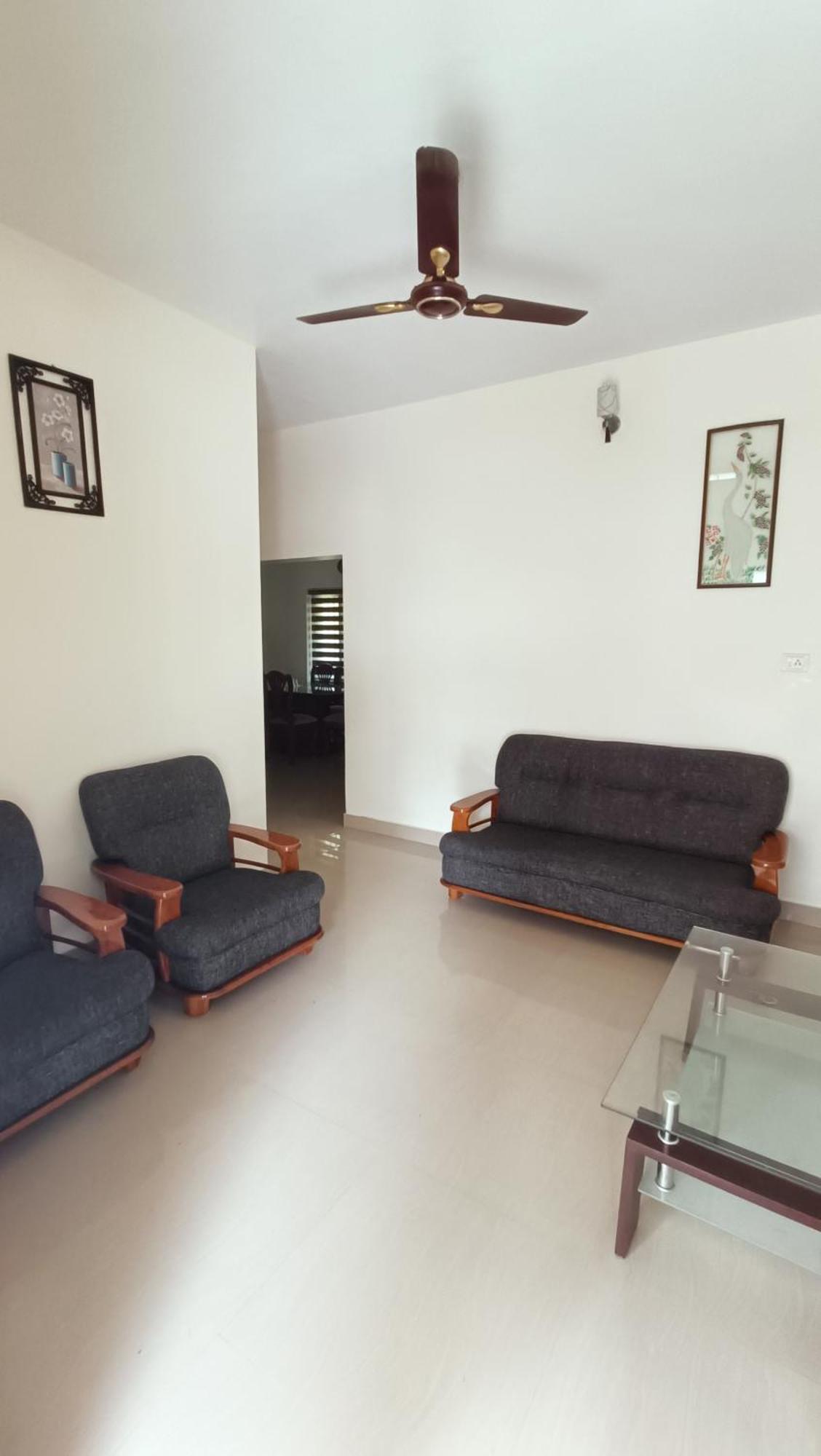 Mom'S Villa Nedumbassery Exterior foto